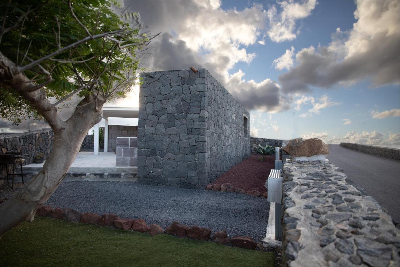 Sun, Relax & Lava, Free Wifi 600Mb, Bbq Villa Tinajo Esterno foto