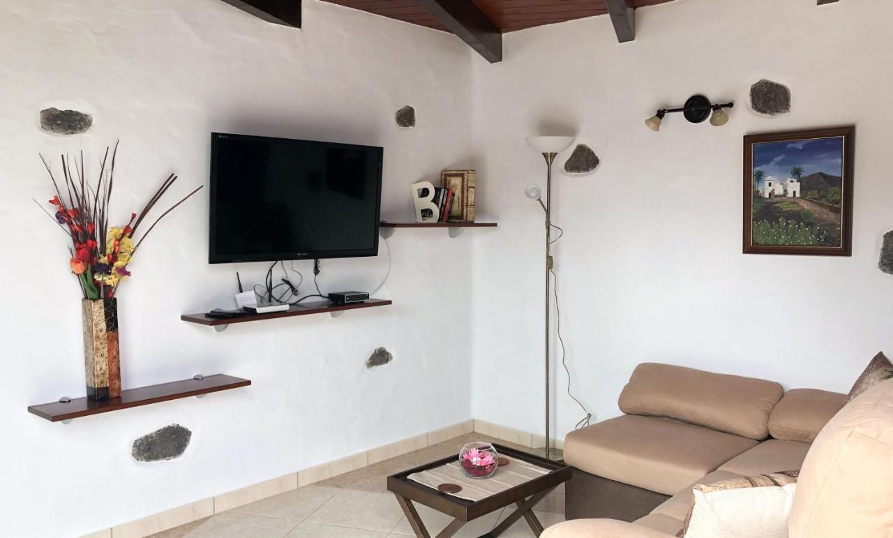 Sun, Relax & Lava, Free Wifi 600Mb, Bbq Villa Tinajo Esterno foto
