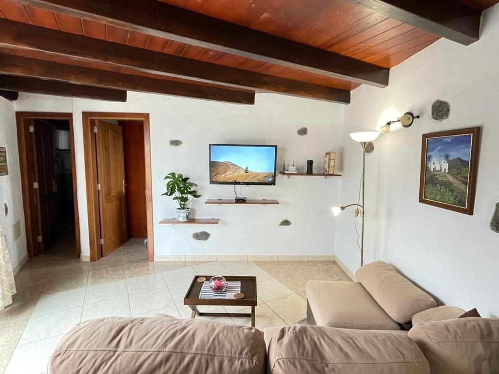 Sun, Relax & Lava, Free Wifi 600Mb, Bbq Villa Tinajo Esterno foto
